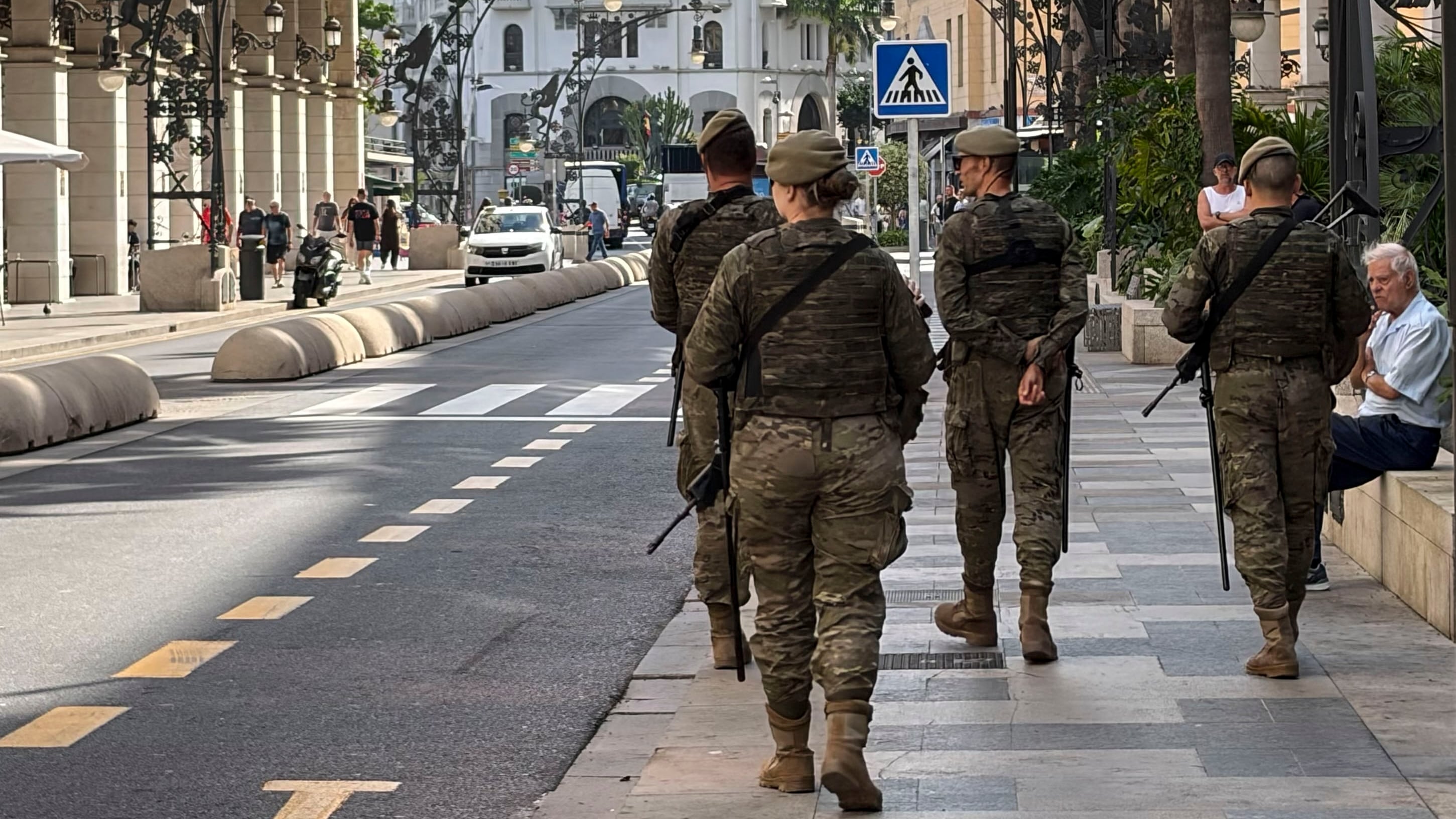 Defensa remite al juzgado audios de supuestos militares que se jactan de golpear a inmigrantes