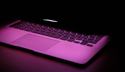 MacBook Air luz rosa