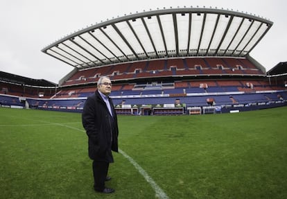 Luis Sabalza, presidente de Osasuna, en El Sadar.