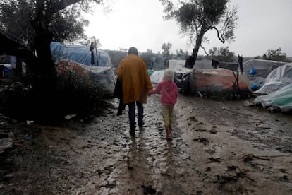 A quienes logran pasar las barreras de la ruta migratoria hacia Europa aún les queda un largo camino para conseguir el derecho al asilo.