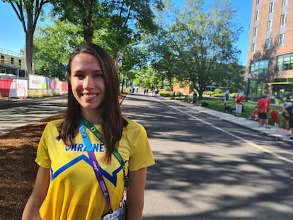 La atleta ucrania Anastasia Bryzgina, en el campus de la Universidad de Oregón, donde estos días se celebra el Mundial de Atletismo.