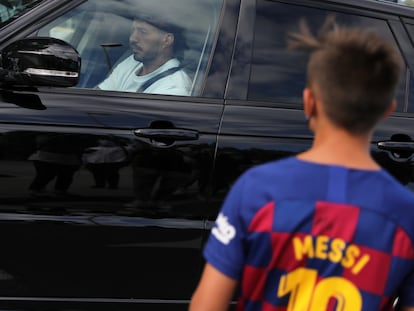 Luis Suárez, a su llegada a la Ciudad Deportiva Joan Gamper.