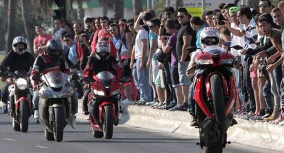 Un grupo de motoristas, en las calles de El Puerto de Santa María.