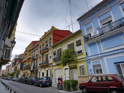 Una calle del Cabanyal, el barrio de Valencia donde se ha cometido el homicidio.