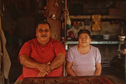 Harnoldo Ortega y Victoria Castellanos, los últimos habitantes del ejido Plan de San Luis, en Campeche, el 21 de octubre de 2022.
