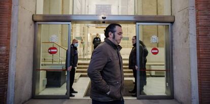 El presidente de la Plataforma Nacional en Defensa del Transporte, Manuel Hernández, el pasado viernes en el Ministerio de Transportes, en Madrid.