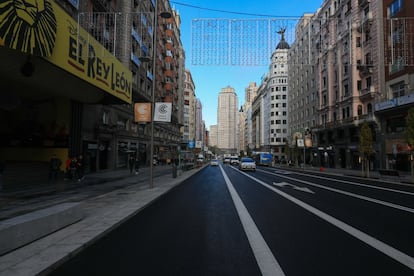 La calle más conocida de la capital ha vivido ahora la última transformación en sus más de cien años de vida; ahora tendrán que ser los madrileños y los visitantes quienes la recorran y decidan cómo disfrutarla.