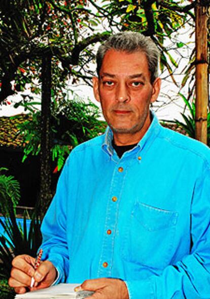 Paul Auster, fotografiado en Parati (Brasil).