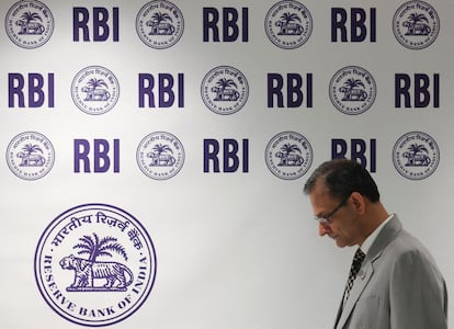 Sanjay Malhotra, gobernador del Banco de la Reserva de la India, el día 6 en Bombay.