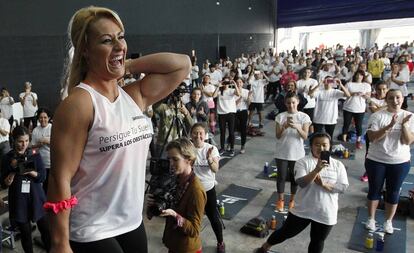 Lydia Valentín imparte una clase de fitness en Barcelona.