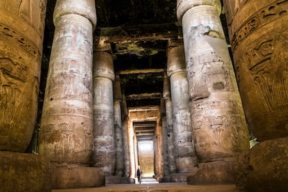 El interior del Gran Templo de Seti I en Abydos (Egipto).