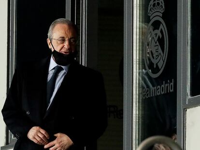El presidente del Real Madrid, Florentino Pérez, en un momento del encuentro de Champions League entre Real Madrid y Atalanta disputado el pasado 16 de marzo en el Estadio Alfredo Di Stefano en Madrid.