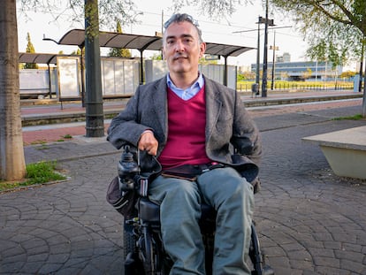 Javier Monferrer, que tiene un 84% de discapacidad y que ha hecho una tesis sobre la discapacidad en el cine español en las últimas tres décadas.