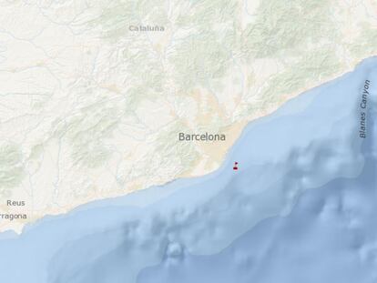 Lugar en el que ha sido rescatada una mujer tras seis horas en el mar, en Barcelona, según un mapa de Salvamento Marítimo.