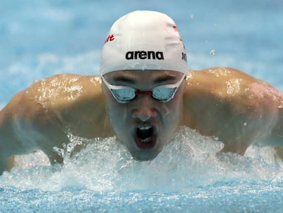 Kristof Milak durante la preliminar del 200 mariposa en Gwangju.