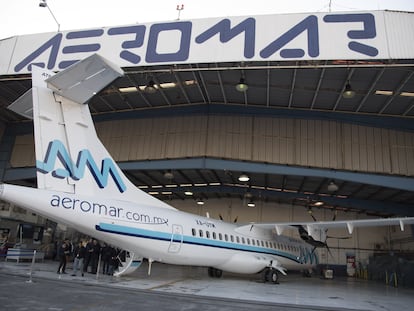 Imagen de archivo de un avión de Aeromar dentro de uno de los hangares de la aerolínea en Ciudad de México.