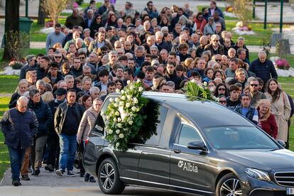 Entierro de Antonio Costa este mircoles en el cementerio de Boisaca, en Santiago.