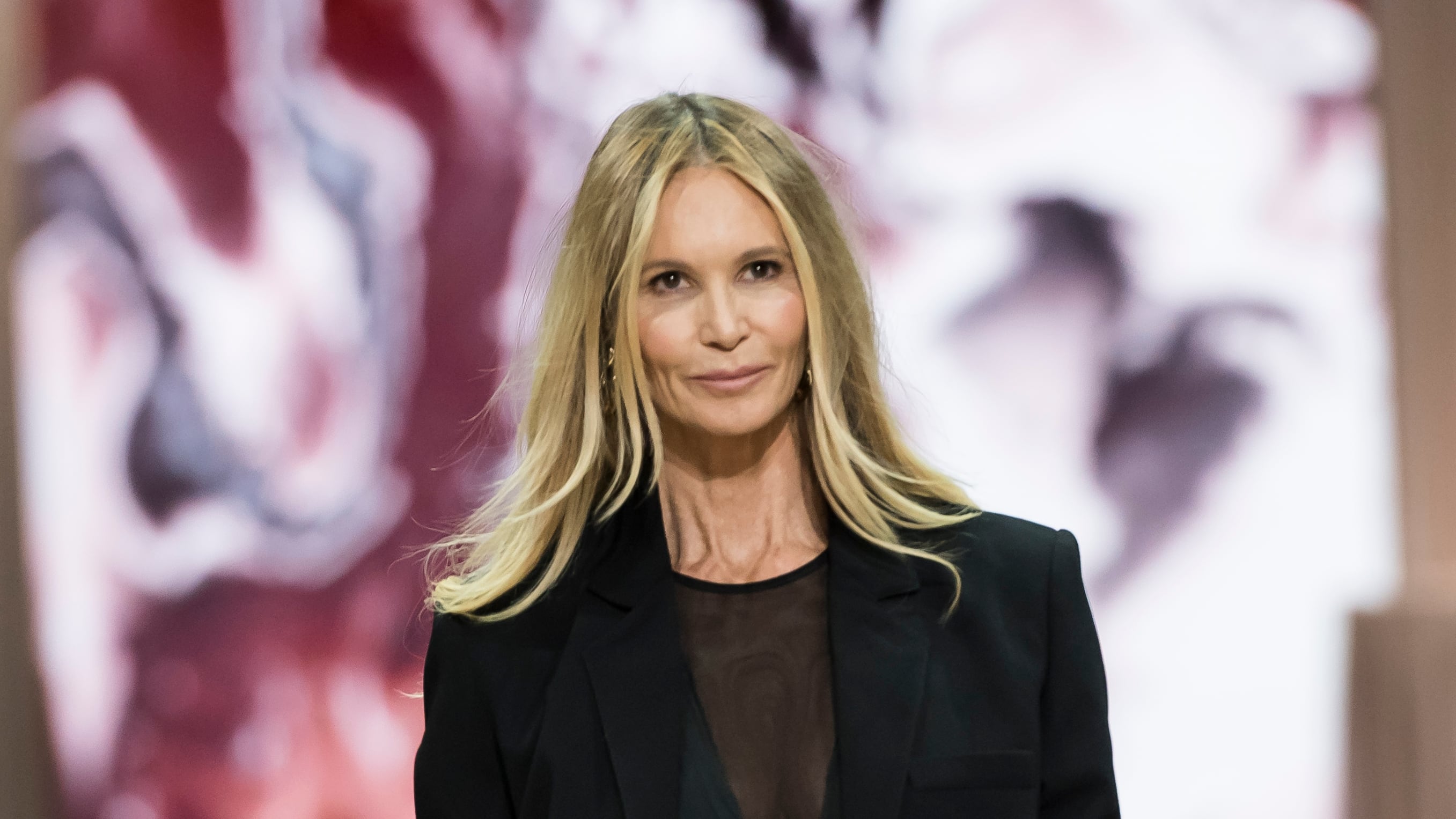 Elle Macpherson revela que tiene cáncer de mama y que se opone a tratarse con quimioterapia 