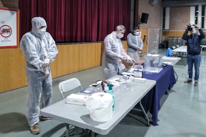 Un simulacro de elecciones en el Centro Civico de Sant julia de Ramis (Girona) /cedida Ajuntament Sant Julia de Ramis