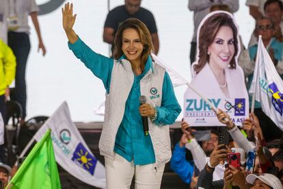 Zury Ríos, en el evento de cierre de campaña el jueves en Ciudad de Guatemala.