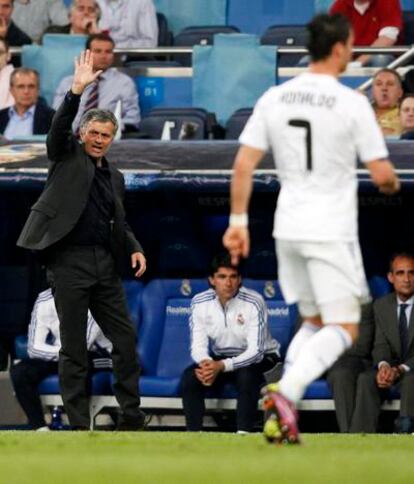 Mourinho y Cristiano, durante el partido frente al Tottenham.