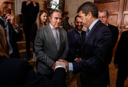 Carlos Mazn (derecha) y Francisco Jos Gan Pampols en el Palau de la Generalitat, el jueves en Valencia. 