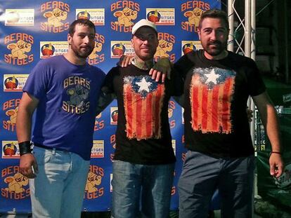 Alguns &#039;bears&#039; celebren la Diada a Sitges.