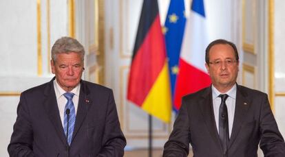 François Hollande, con su homólogo alemán Joachim Gauck.