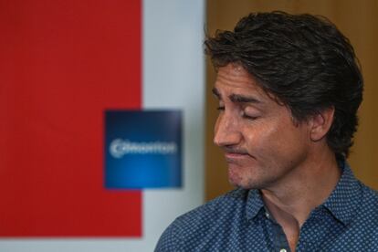 El primer ministro de Candadá, Justin Trudeau, en una visita a una zona de incendios