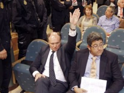 Weber Horst y Francisco Escat, representantes de Ali Syed, en un momento de la junta.