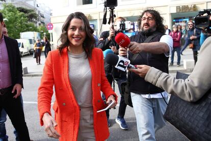 La diputada electa per Ciutadans Inés Arrimadas arriba a la sessió constitutiva de les noves Corts Generals.