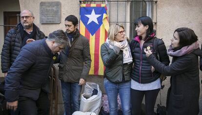 Diputados de la Generalitat durante su apoyo a la huegla de hambre.