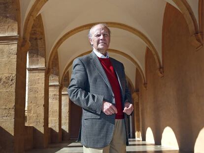 Ram&oacute;n Ferrer, reeelegido presidente de la AVL. 