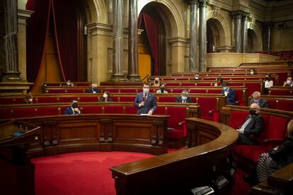 Un momento de la sesión plenaria celebrada este miércoles en el Parlament.
David Zorrakino (Europa Press)