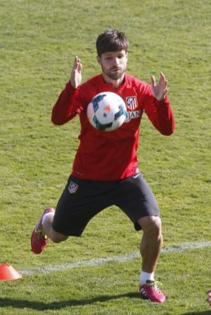 Diego, durante un entrenamiento del Atlético.