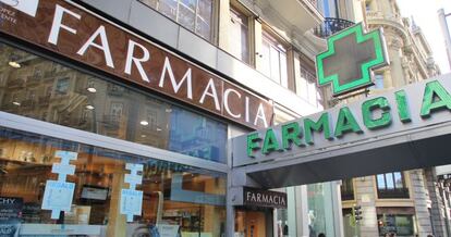 Exterior de una oficina de farmacia en el centro de Madrid