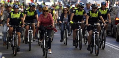 Madrid Mayor Manuela Carmena rides a bike on European Mobility Day.