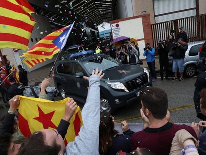 La Guàrdia Civil en una impremta de Sant Feliu de Llobregat els dies previs a l'1-O.