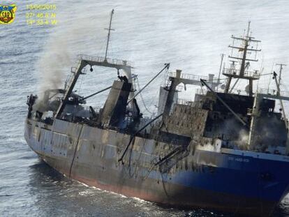 El pesquero ruso Oleg Naidenov, antes de hundirse.