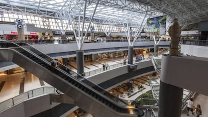 O aeroporto internacional de Recife, arrematado pela espanhola Aena. 