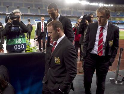 Los jugadores del Manchester United han visitado sin entrenar el campo de Anoeta,