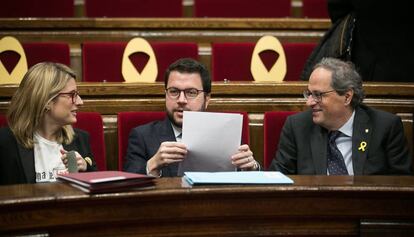 Elsa Artadi, Pere Aragonès i Quim Torra, al Parlament.