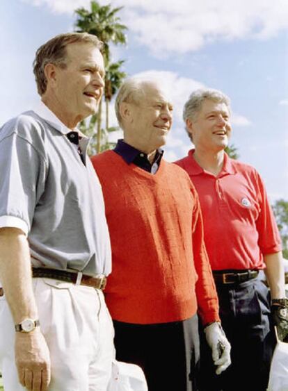 Gerald Ford, George Bush padre y Bill Clinton, en un torneo de golf.