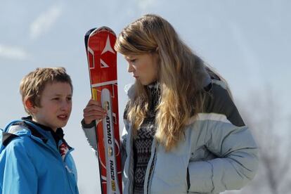 Kacey Mottett Klein y L&eacute;a Seydoux, en &#039;Sister&#039;.