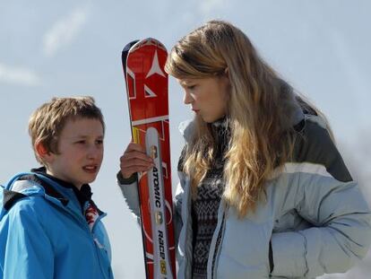 Kacey Mottett Klein y Léa Seydoux, en 'Sister'.