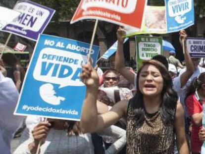 Manifestación contra el aborto frente al Supremo mexicano este miércoles.