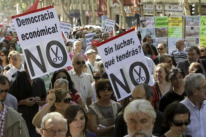 La Cumbre Social ha convocado una manifestación contra los presupuestos generales del Estado y las medidas de ajuste del Gobierno