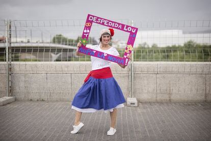 Lourdes López, from Córdoba, is getting married on September 24, 2016. Her friends have dressed her up as a shepherd girl.