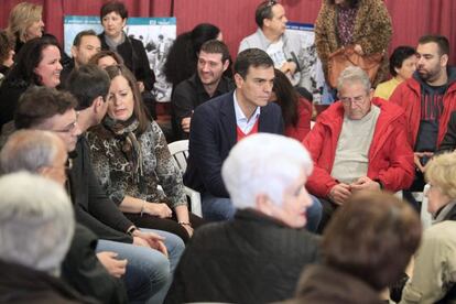Encuentro de Pedro Sánchez con vecinos de Vallecas