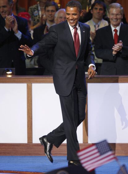 El candidato demócrata Barack Obama, anoche en la Convención Demócrata tras ser nominado por aclamación